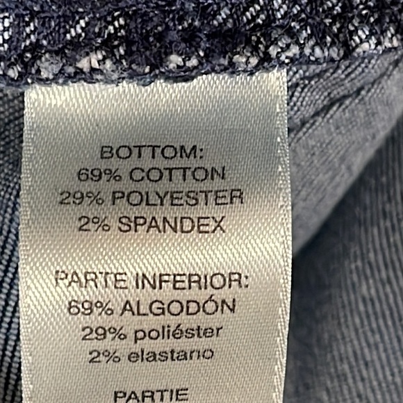 Chico’s Pull On Straight Leg Denim Jeans - EUC - Picture 6 of 7